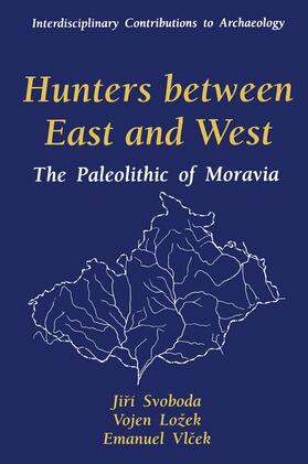 Hunters between East and West